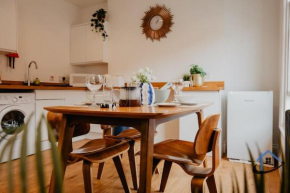 Contemporary flat, Derngate, sleeps 4, very central